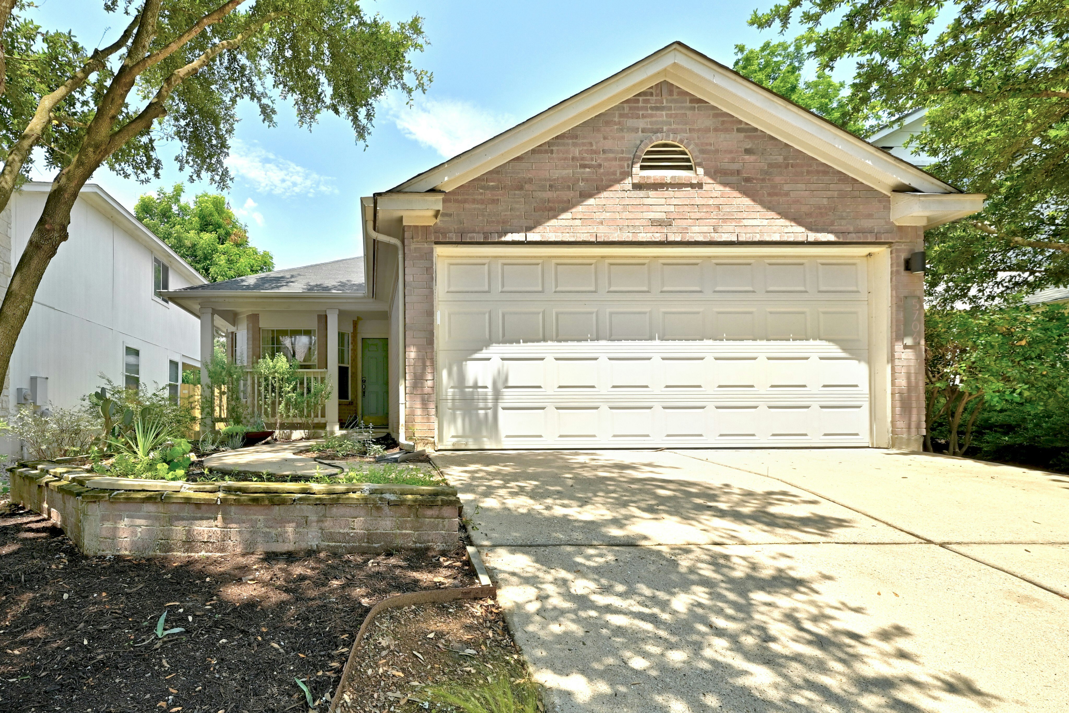 5706 Steven Creek Way, Austin, TX 78721, Presented by Janice Shelby